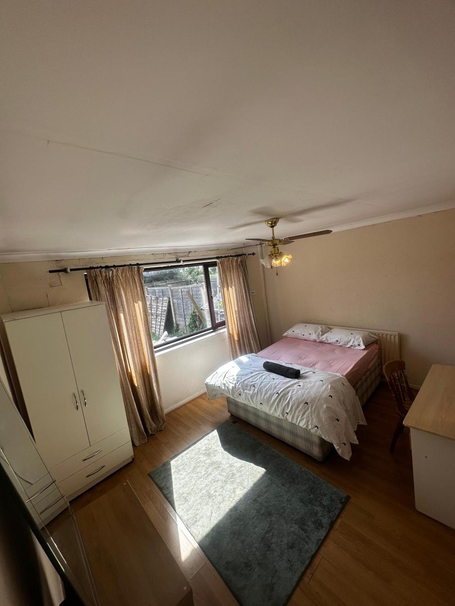 Budget Rooms - Near City Center Birmingham Eksteriør billede